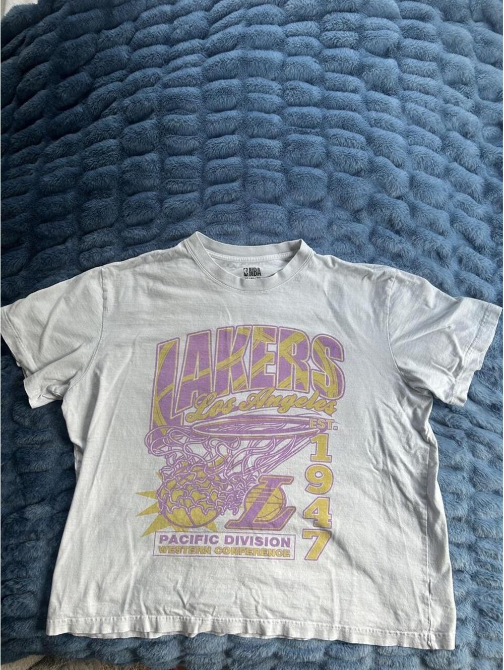 NBA Men's White and Multi Tshirt